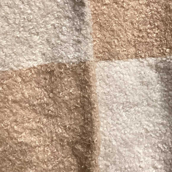 12th Tribe Tan and White Colourblock Cozy Oversized Jacket, Size Medium - Picture 6 of 16